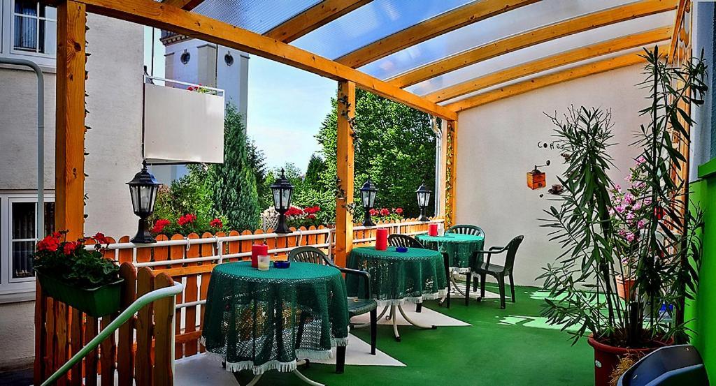 Hotel Heidelberger Tor 도젠하임 외부 사진