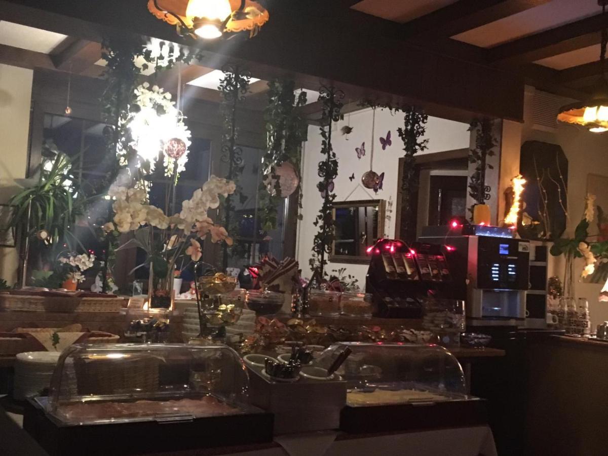 Hotel Heidelberger Tor 도젠하임 외부 사진